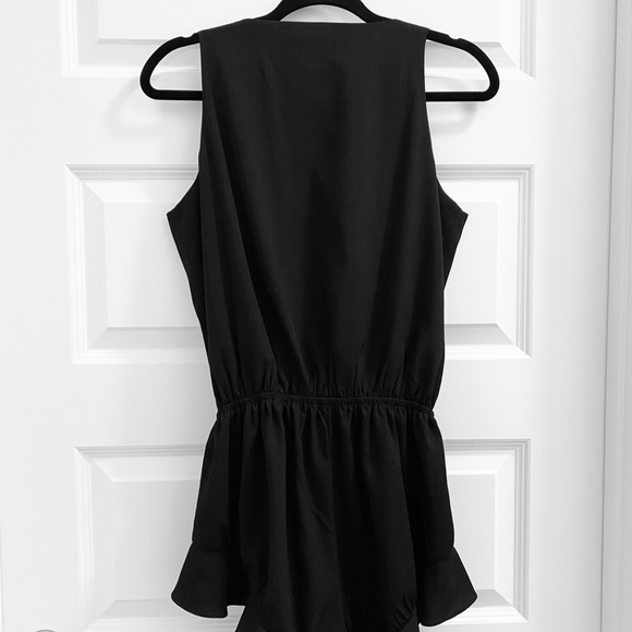 GUESS ruffle trim romper - Picture 6 of 10